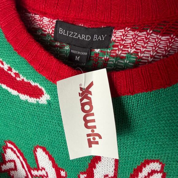 NEW Blizzard Bay GAINS Santa Ugly Christmas Sweater Men’s M Green Red Muscle Gym - Picture 3 of 4